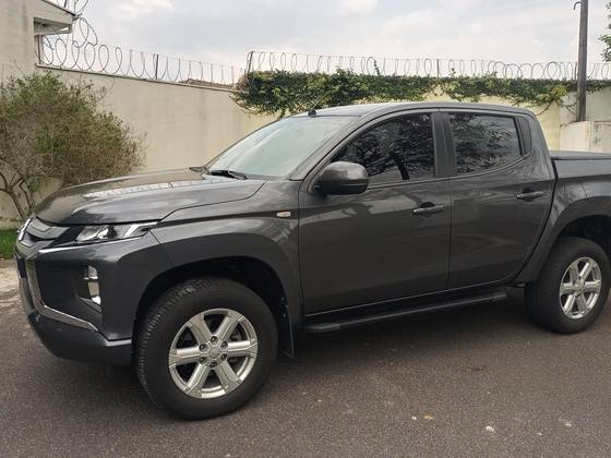 MITSUBISHI L200 TRITON 2.4 16V TURBO DIESEL SPORT GLS CD 4P 4X4 AUTOMÁTICO MITSUBISHI L200 TRITON 2.4 16V TURBO DIESEL SPORT GLS CD 4P 4X4 AUTOMÁTICO